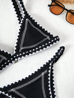 Biquíni Triangular Estampa Geométrica Alças Finas