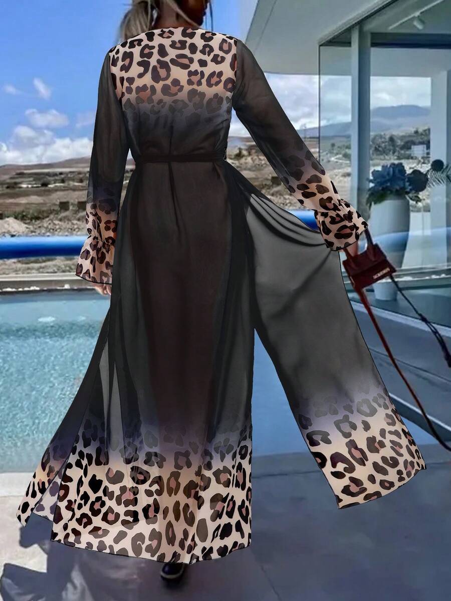 Saída de Praia Longa Selva Chic