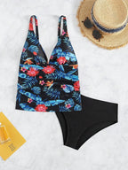 Tankini Decote V Recorte Vazado Bojo Triângulo