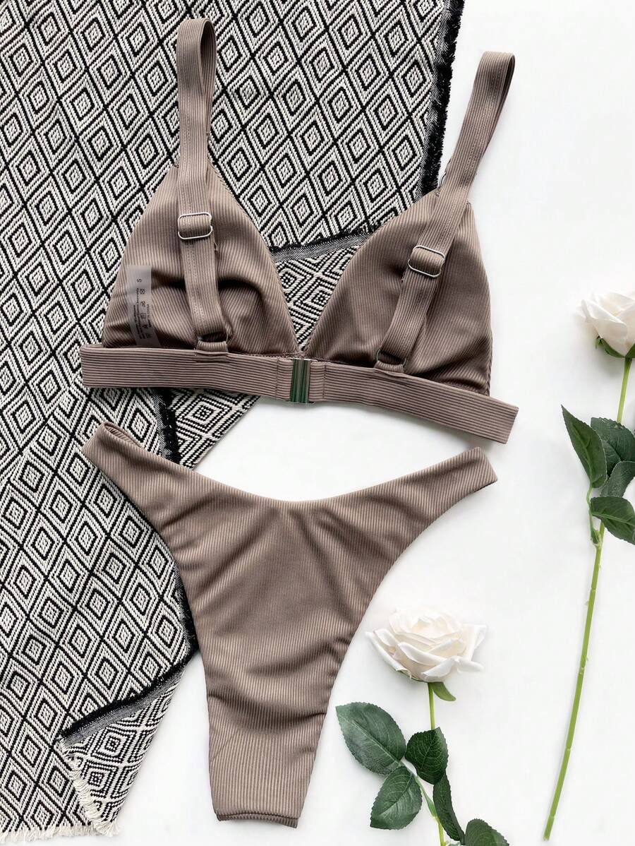 Biquíni Minimal Ring Elegance