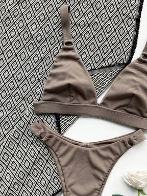 Biquíni Minimal Ring Elegance