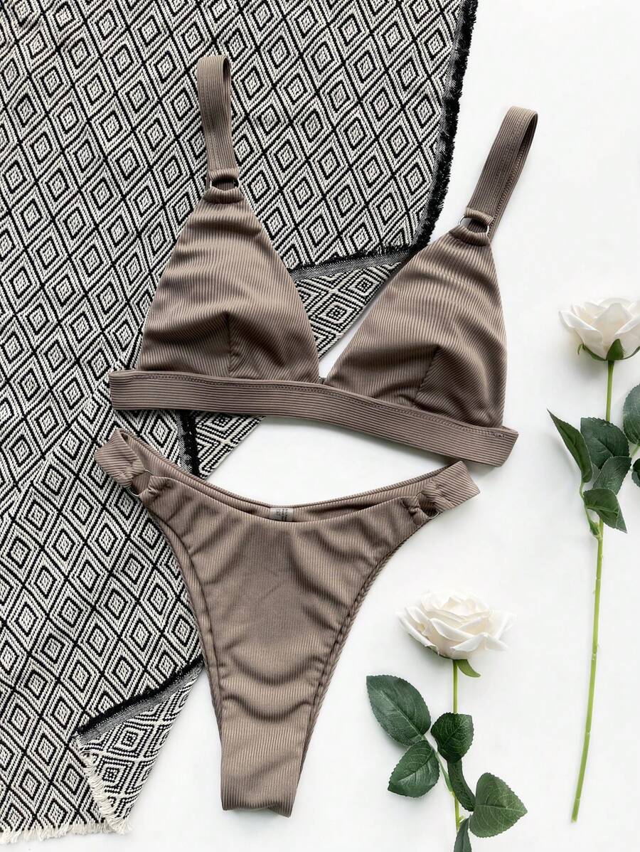 Biquíni Minimal Ring Elegance