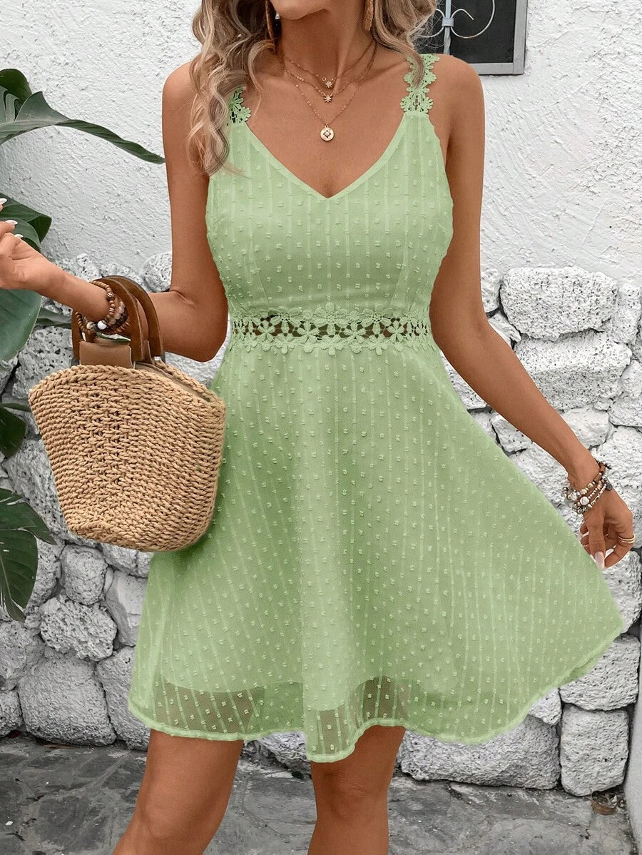 Vestido Curto Renda Solar Branca