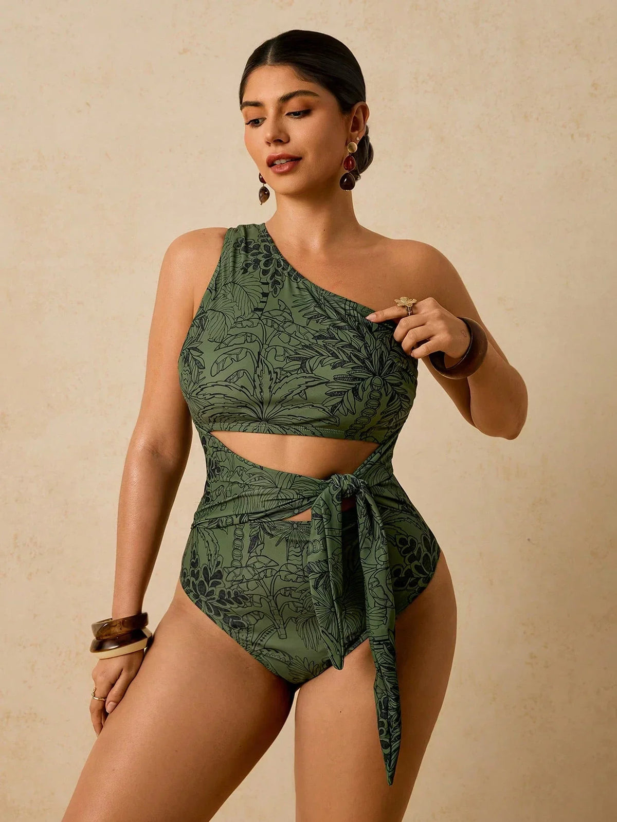 Maiô Tropical Plus Size Assimétrico com Nó Lateral