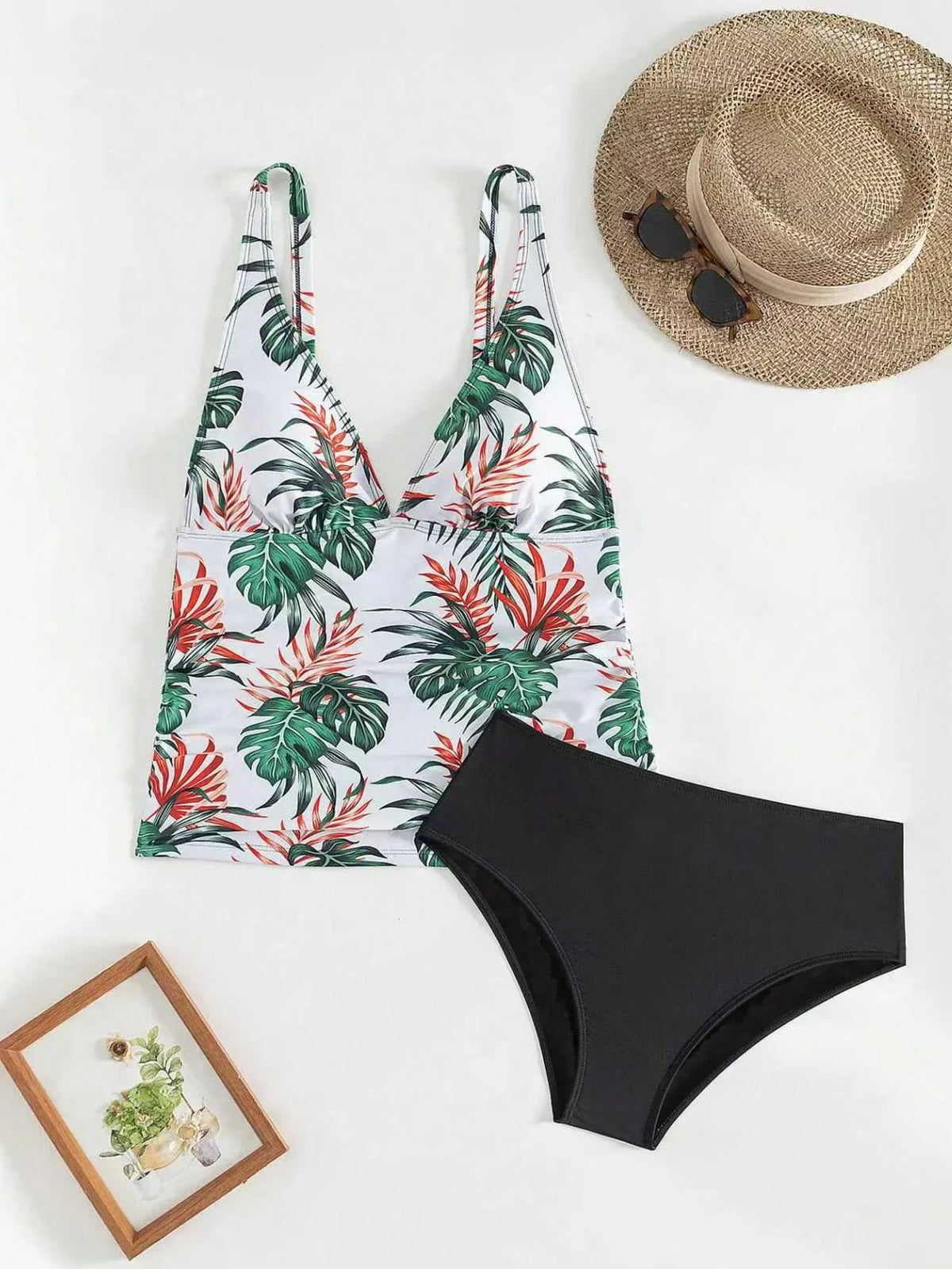 Tankini Decote V Recorte Vazado Bojo Triângulo