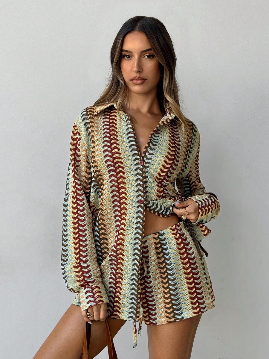Conjunto Camisa Chiffon Listrada com Shorts