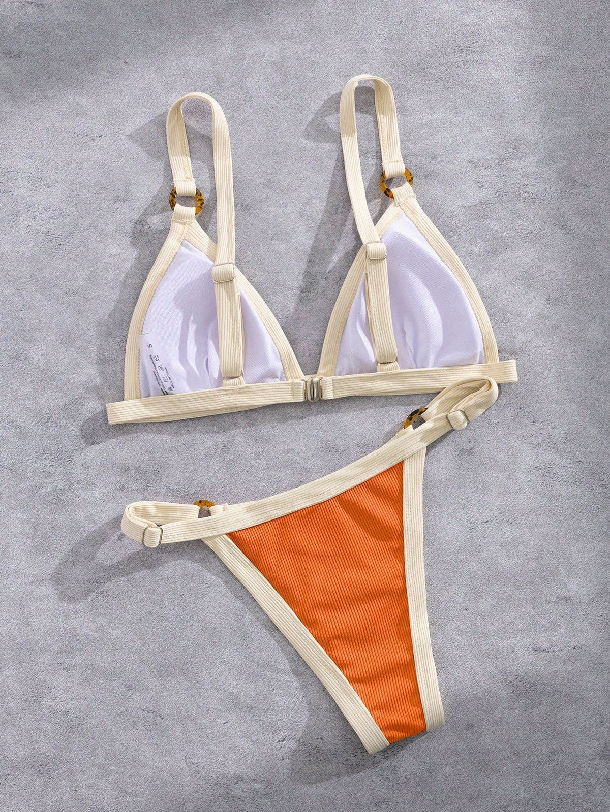 Biquíni Cintura Baixa Maré de Verão com Detalhe em Anel — fotografia 44 | Mar & Pérola