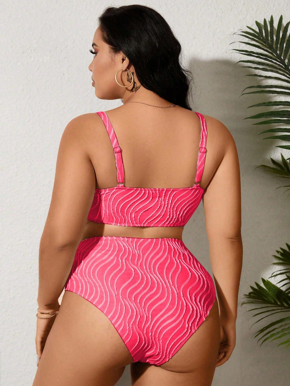 Biquíni Plus Size Estampa Ondulada Cintura Alta