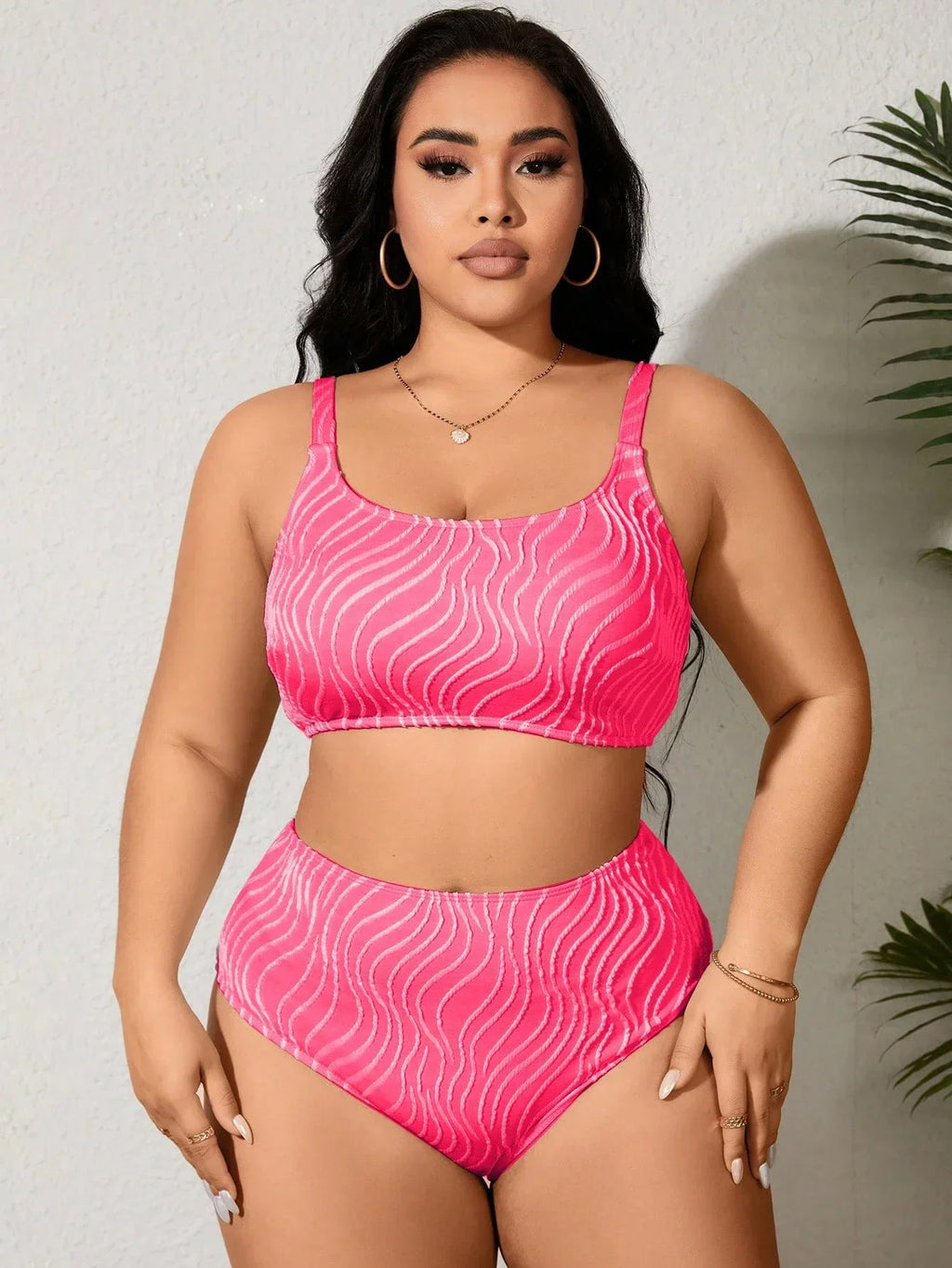 Biquíni Plus Size Estampa Ondulada Cintura Alta