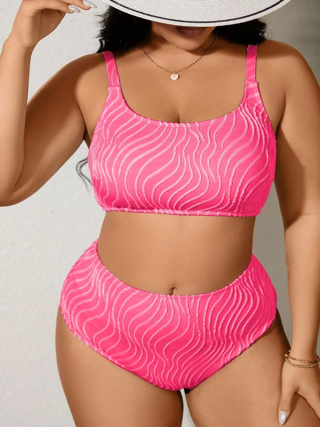 Biquíni Plus Size Estampa Ondulada Cintura Alta
