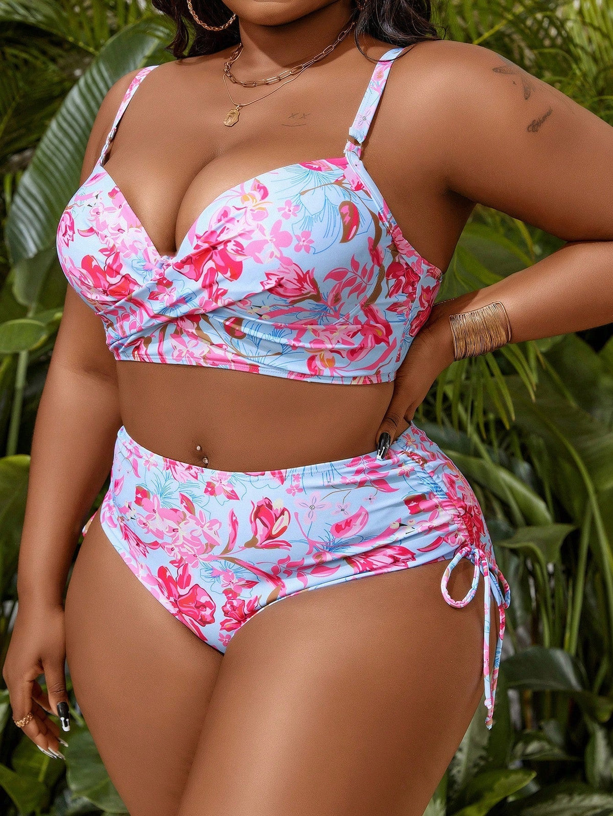Biquíni Plus Size Costa Serena com Amarração Lateral — fotografia 1 | Mar & Pérola