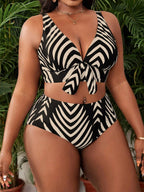 Biquíni Plus Size Decote V Costa Serena com Nó — fotografia 1 | Mar & Pérola