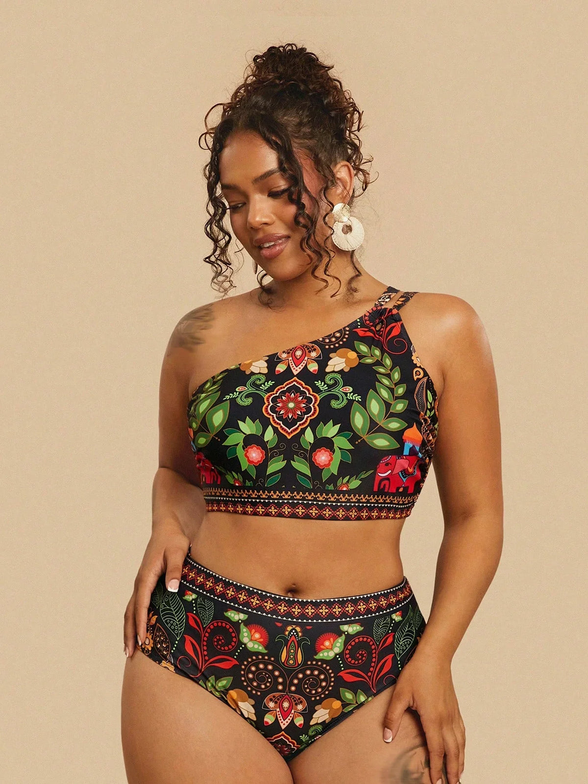 Biquíni Plus Size Ombro Único Cropped