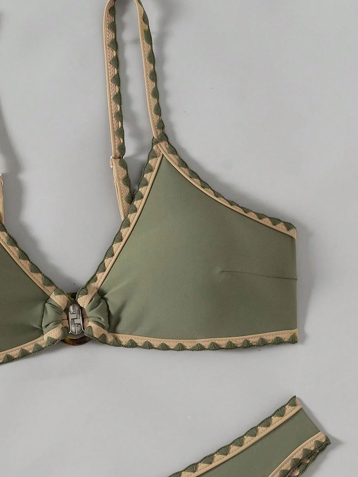 Biquíni Retrô Frente Única Tie Back Cintura Contrastada