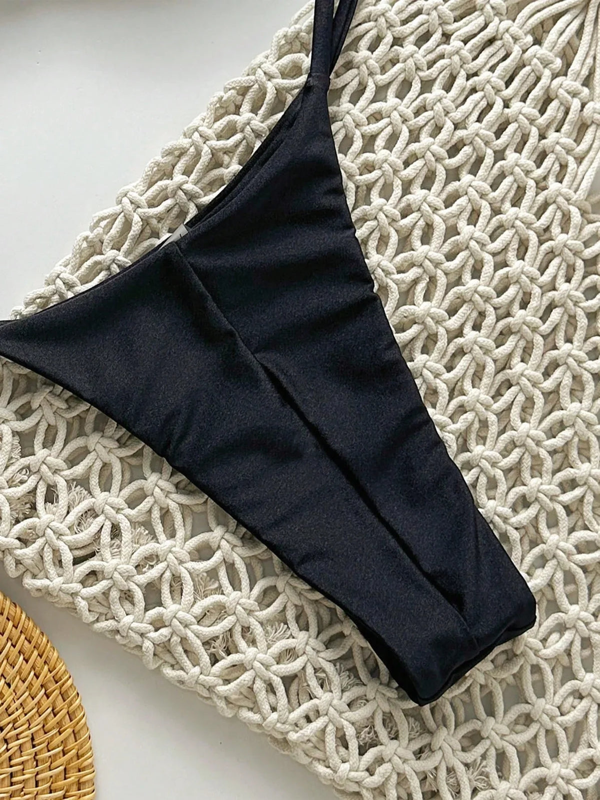 Biquíni Tanga Halter Costa do Sol com Amarração nas Costas — fotografia 5 | Mar & Pérola