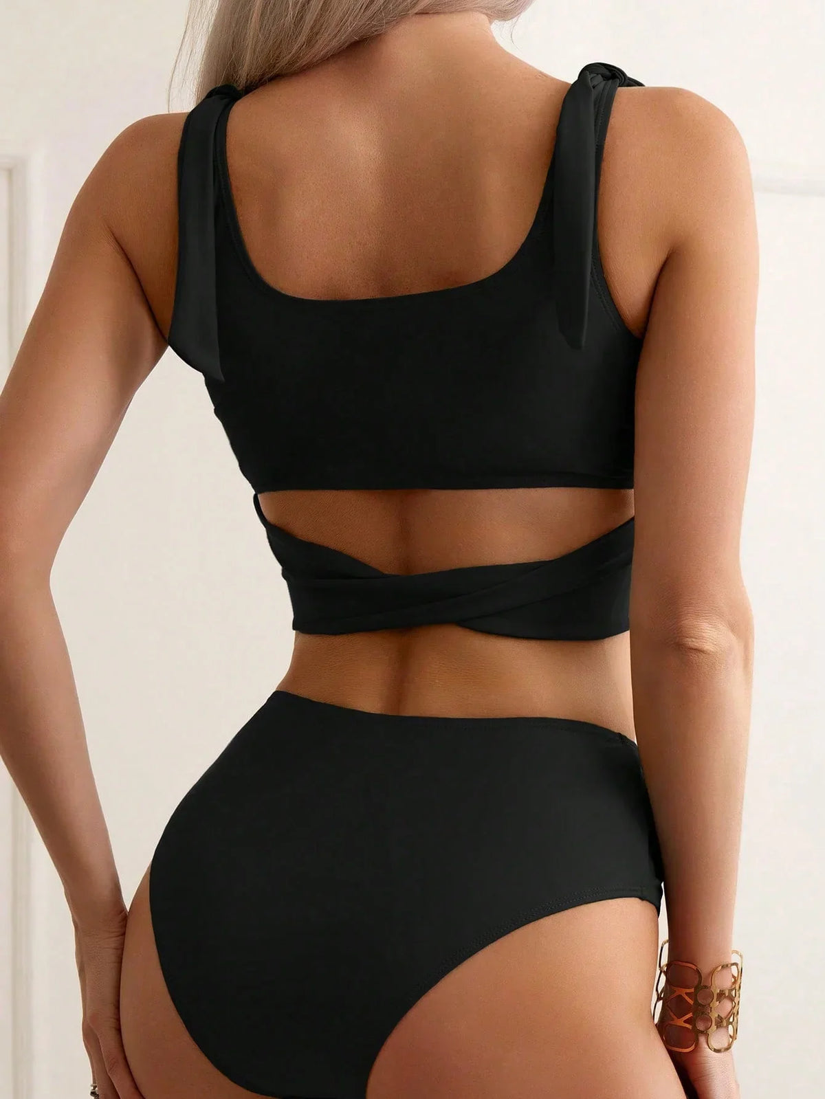 Biquíni Top Cropped Decote U Nó Frontal
