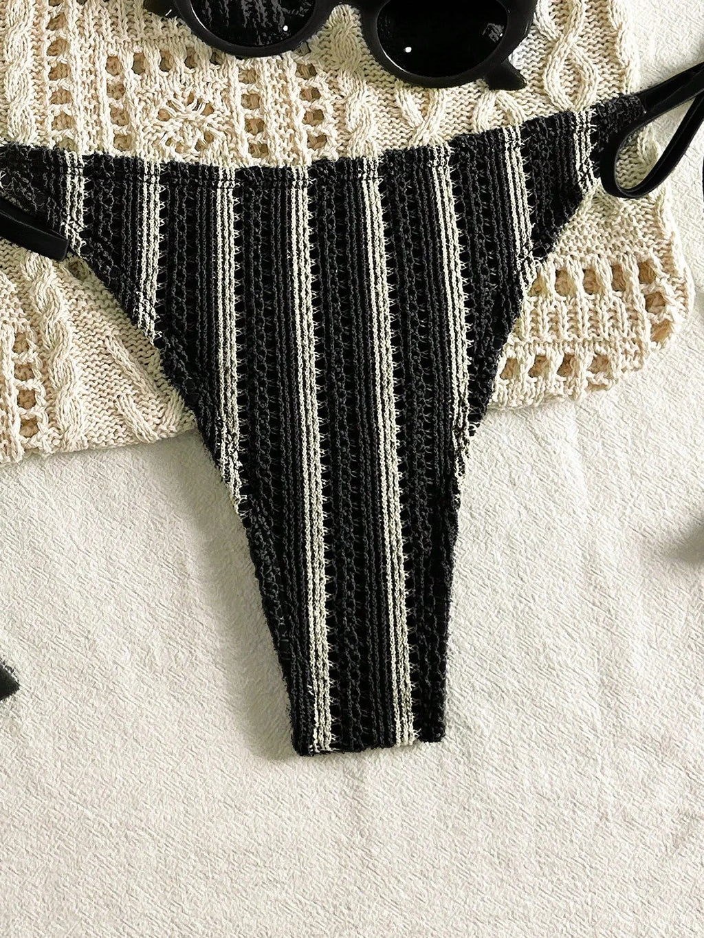 Biquíni Triângulo Cintura Baixa Amarração Tie Back