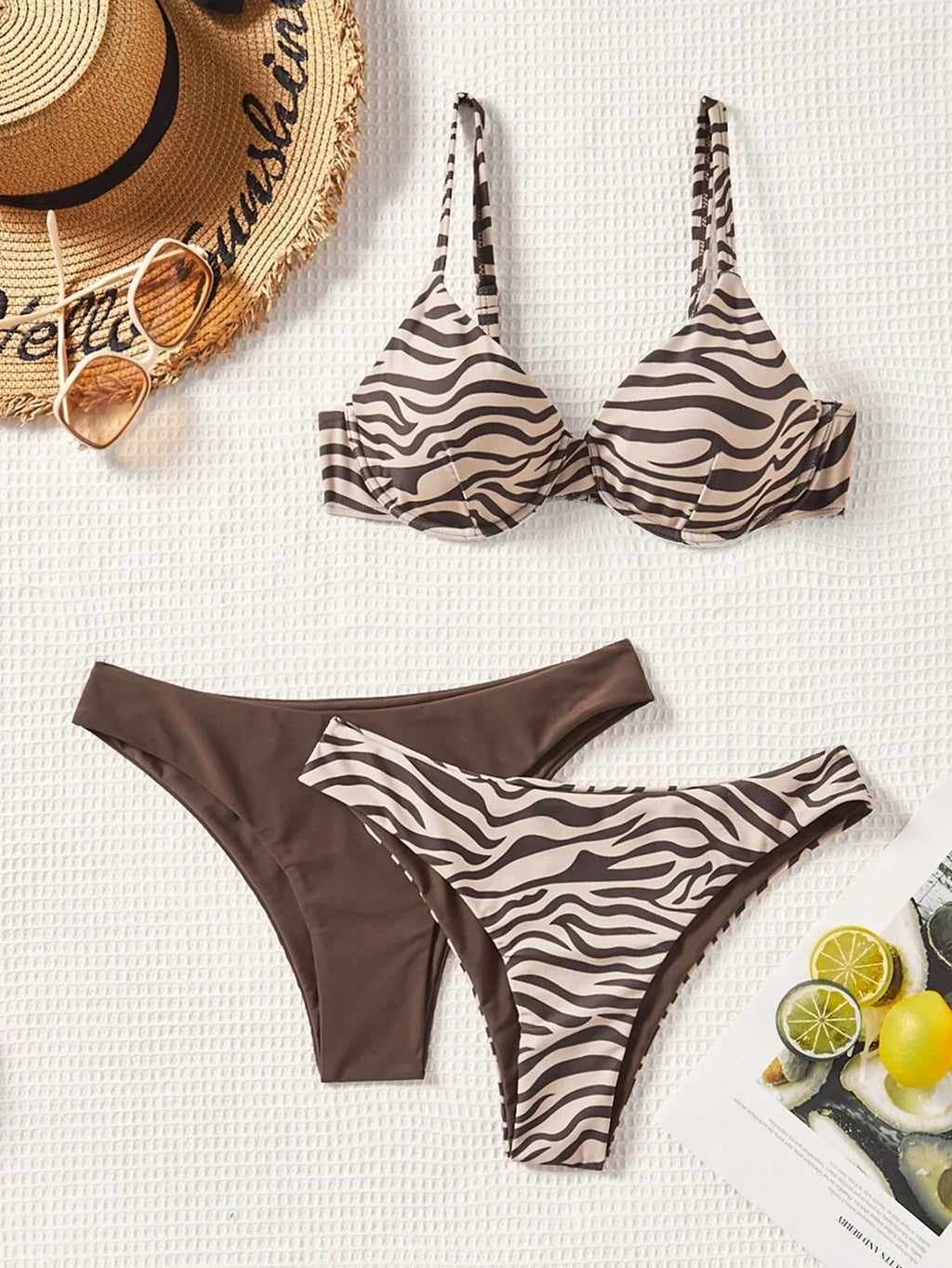 Conjunto Biquíni 3 Peças Zebrado Costa Selvagem com Amarração nas Costas — fotografia 1 | Mar & Pérola