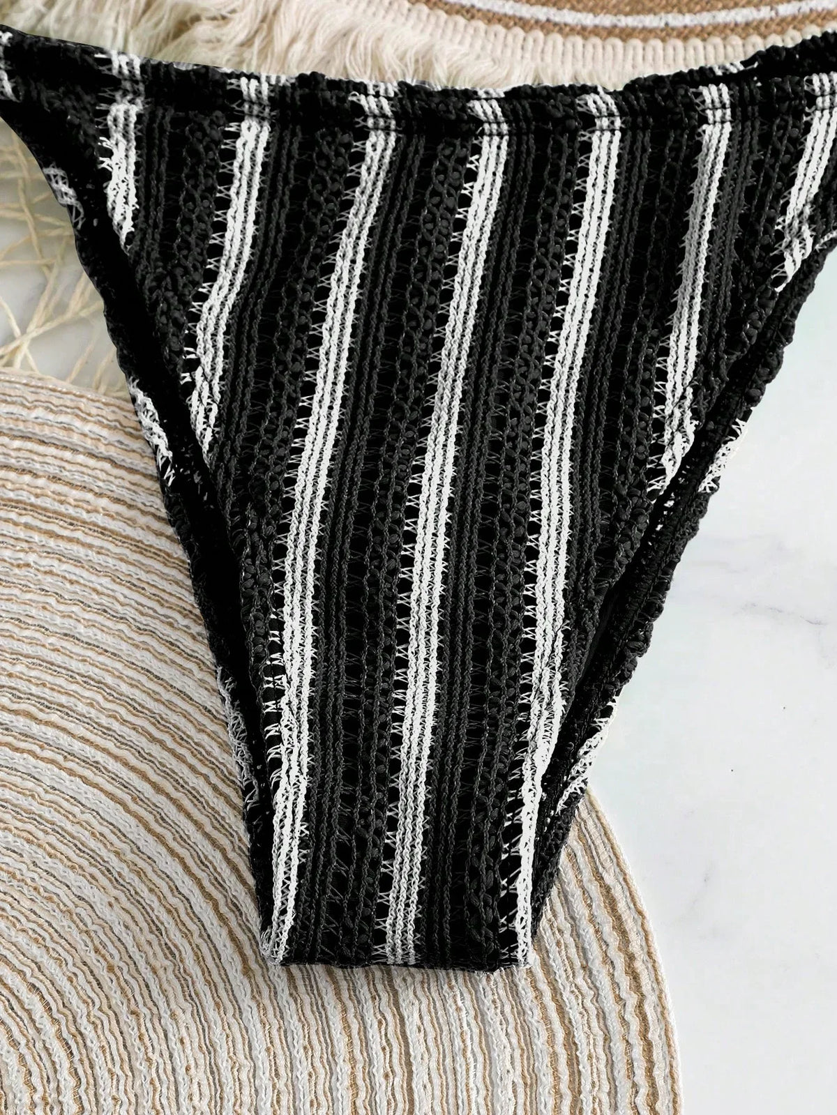 Conjunto Biquíni Boho Capa Crochê 3 Peças Listrado