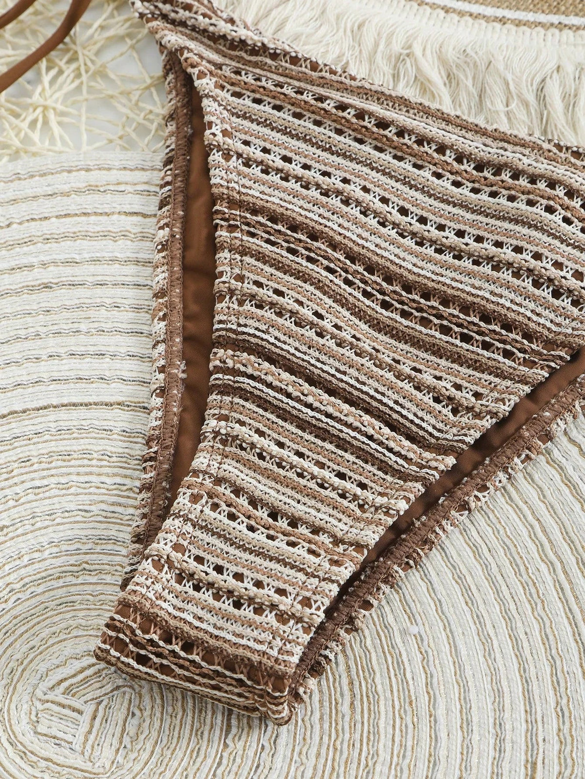 Conjunto Biquíni Boho Capa Crochê 3 Peças Listrado