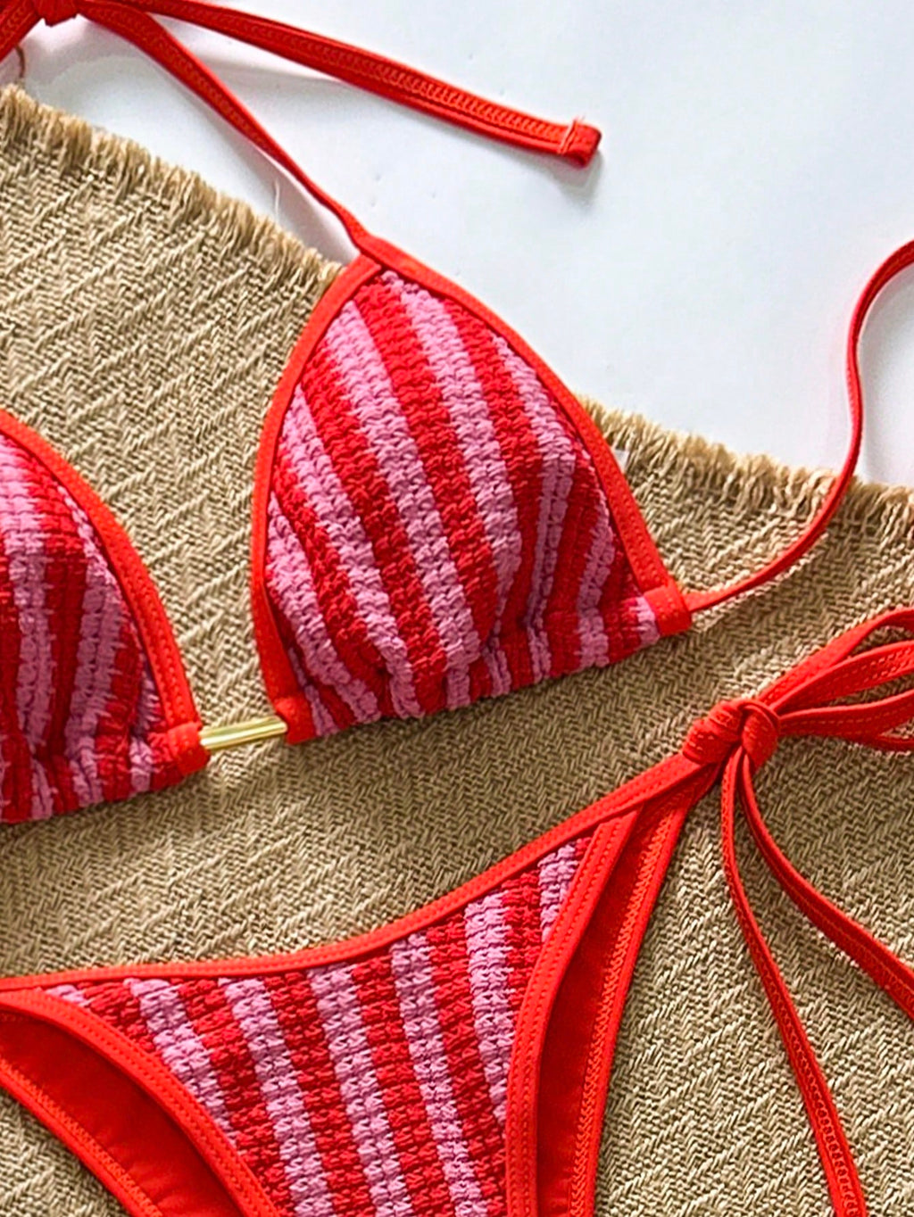 Conjunto Biquíni Listrado Frente Única com Calça Baixa