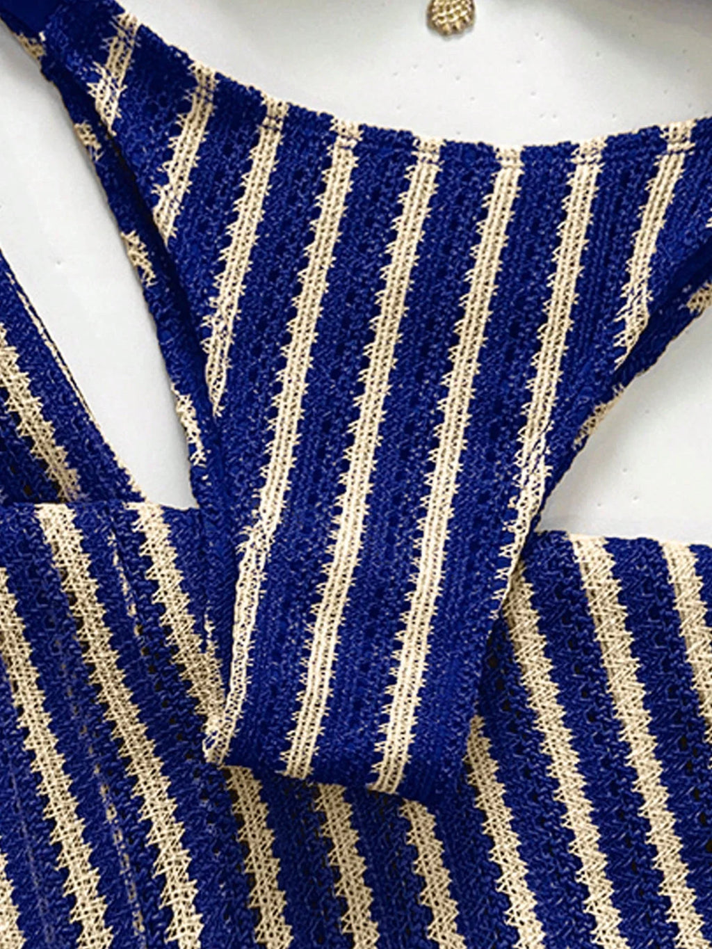 Conjunto Biquíni Triangular Top Longo Decote Frente Única
