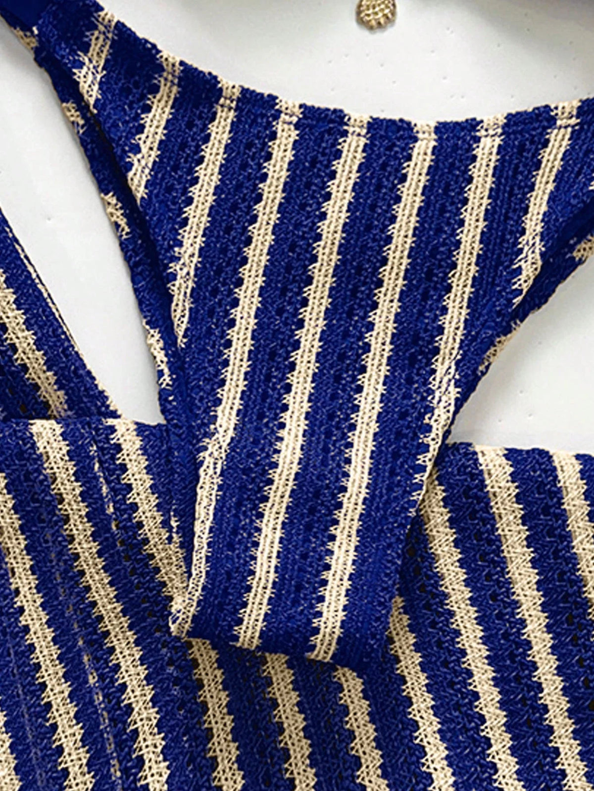 Conjunto Biquíni Triangular Top Longo Decote Frente Única