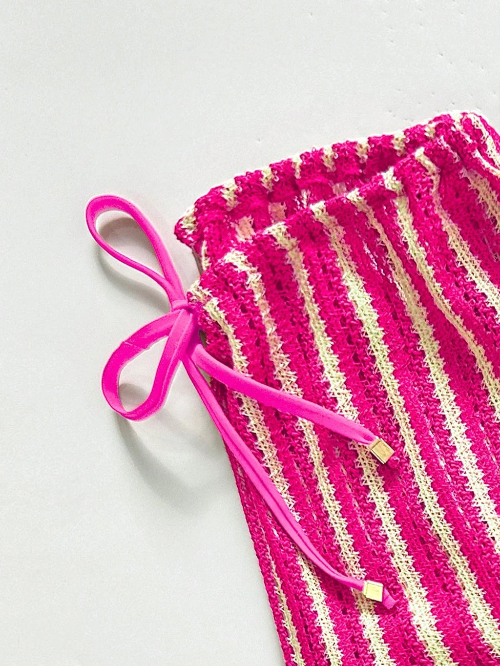 Conjunto Biquíni Triangular Top Longo Decote Frente Única