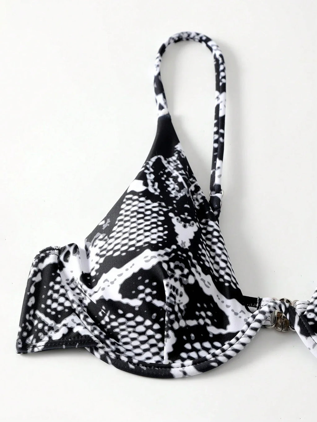 Conjunto de Biquíni 3 Peças Decote V Maré de Verão com Cordão Plissado — fotografia 4 | Mar & Pérola