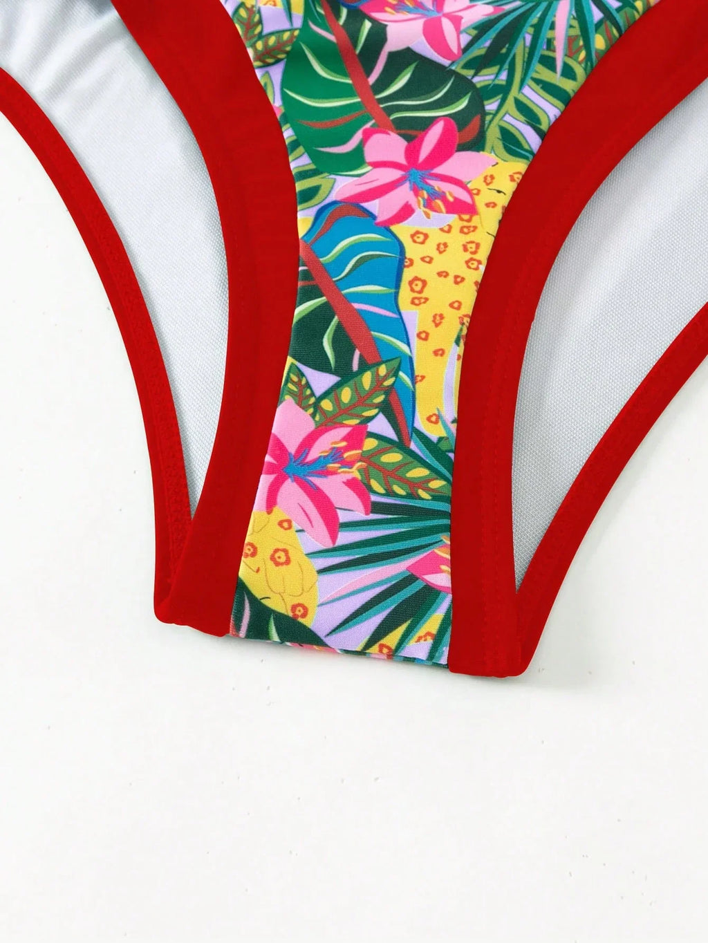 Conjunto de Biquíni 3 Peças Tropical Ilha Tropical com Saia Longa — fotografia 8 | Mar & Pérola