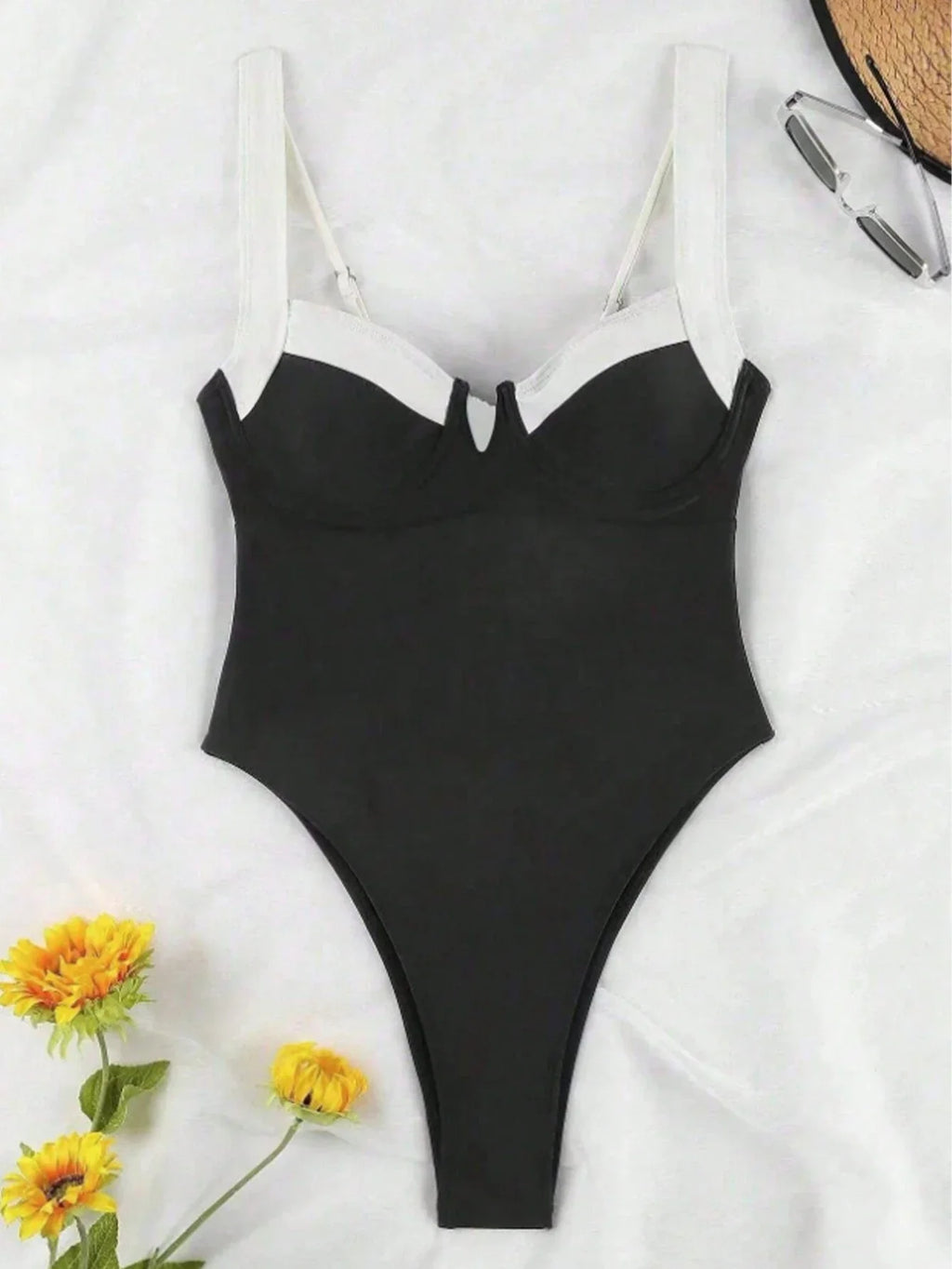 Maiô Alças Grossas Push-Up Cintura Contrastada
