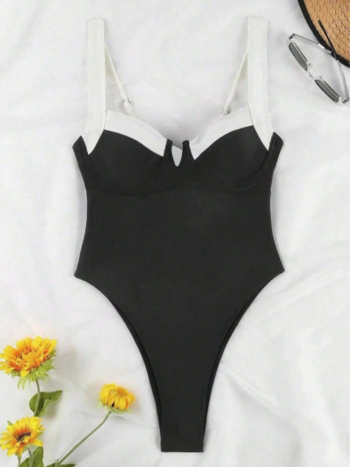 Maiô Alças Grossas Push-Up Cintura Contrastada