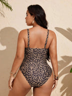 Maiô Plus Size Fivela Decote Alongado