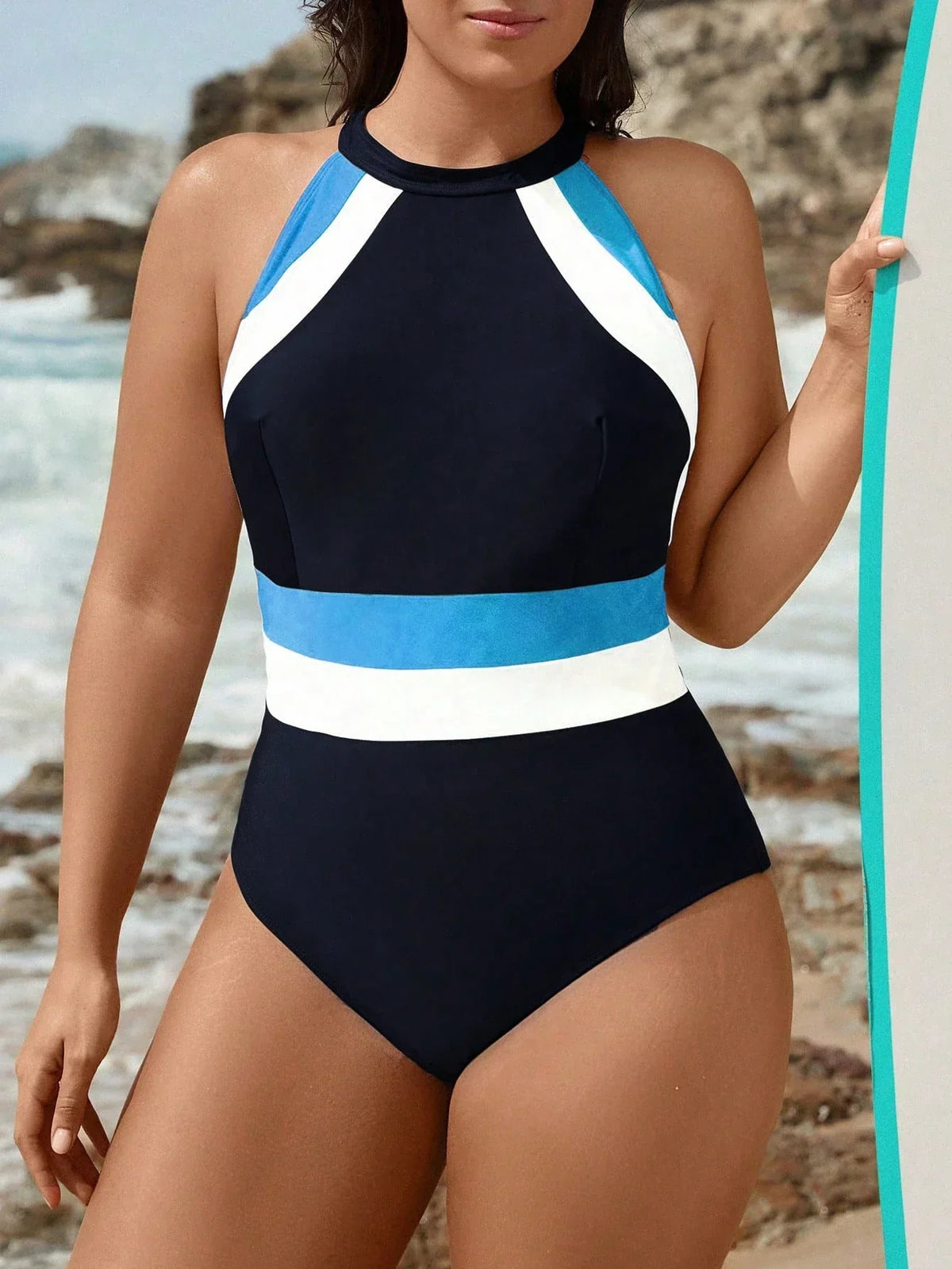 Maiô Plus Size Frente Única Cintura Contrastada
