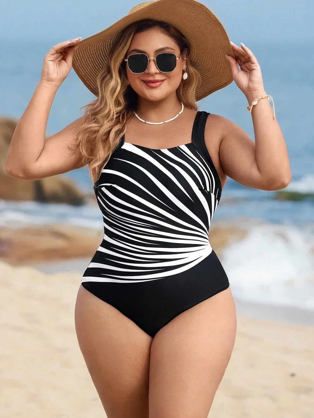 Maiô Plus Size Listrado Bojo Inteiro