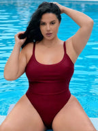 Maiô Plus Size Decote U de Alças