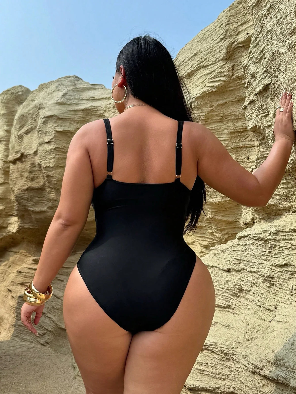 Maiô Plus Size Recortes Vazados
