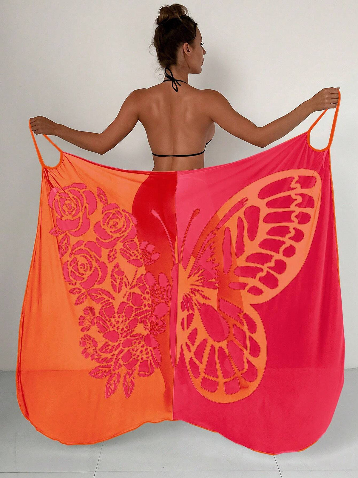 Saída de Praia Estampa Floral e Borboleta Flor de Maré — fotografia 1 | Mar & Pérola