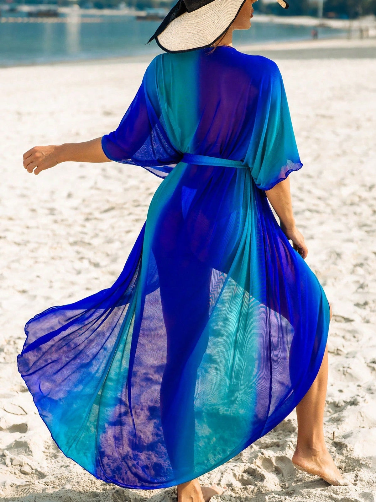 Saída de Praia Kimono Degradê Brisa da Ilha com Cinto — fotografia 5 | Mar & Pérola