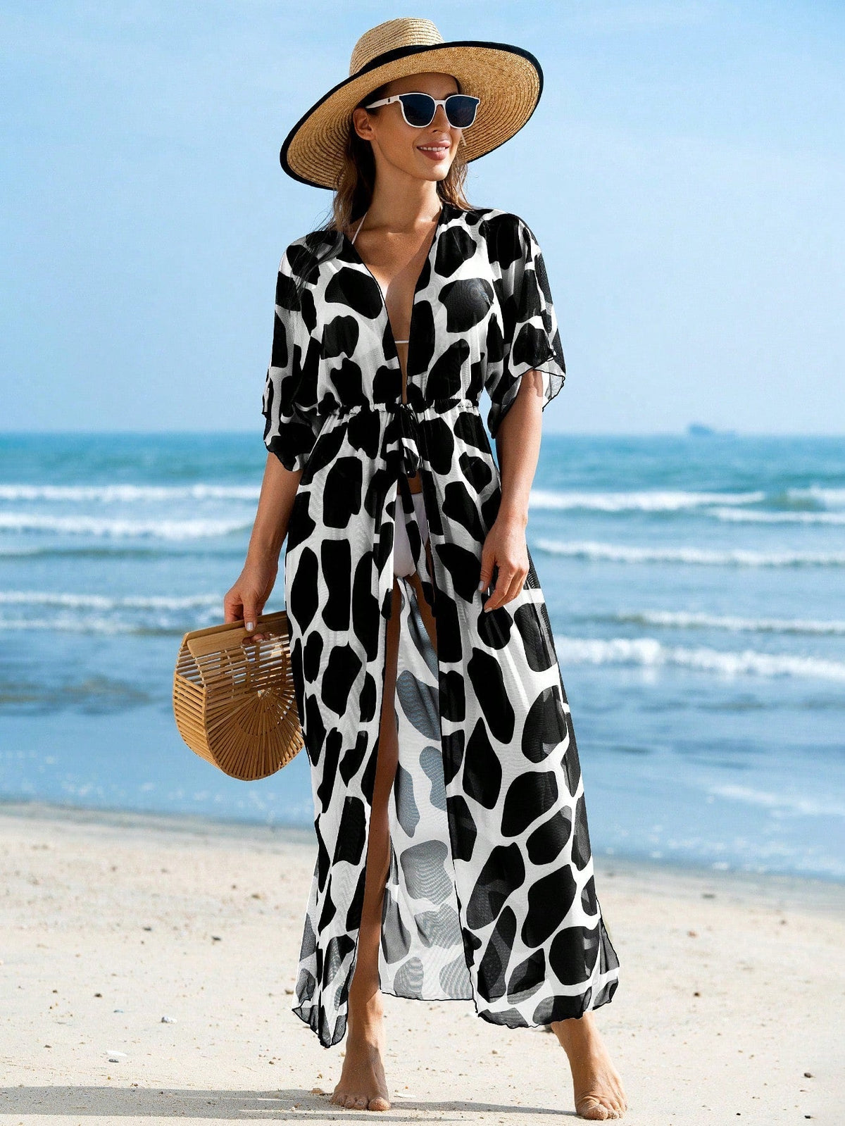 Saída de Praia Kimono Estampa Animal Print Costa Selvagem com Cordão — fotografia 11 | Mar & Pérola