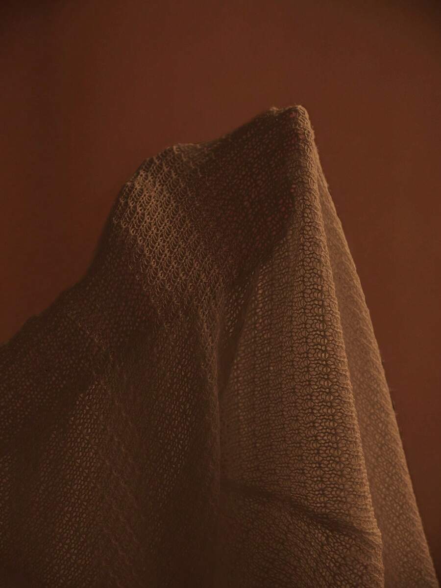 Saída de Praia Orla Solar com Detalhe de Concha Metálica — fotografia 14 | Mar & Pérola