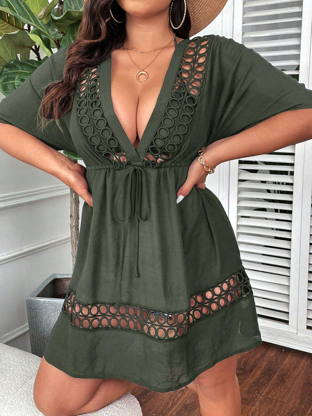 Saída de Praia Plus Size Bordado Vazado Orla Solar — fotografia 8 | Mar & Pérola