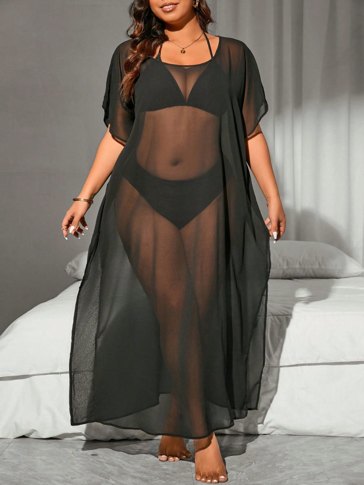 Saída de Praia Plus Size Brisa da Costa com Transparência — fotografia 3 | Mar & Pérola