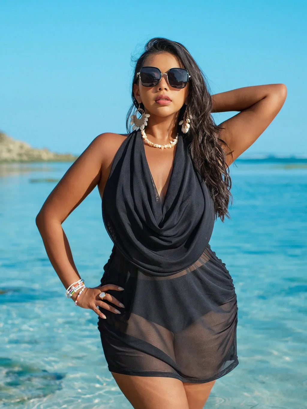 Saída de Praia Plus Size Costa Serena com Drapeado — fotografia 8 | Mar & Pérola