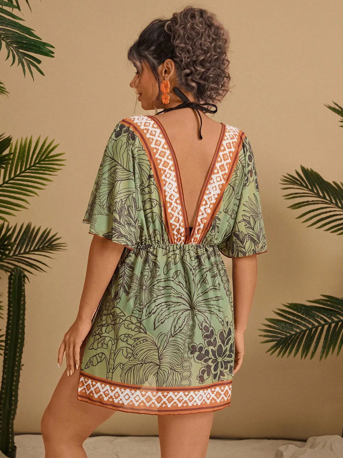 Saída de Praia Plus Size Cruzada Tie Back