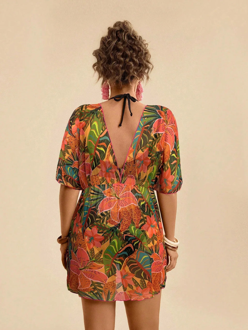 Saída de Praia Plus Size Cruzada Tie Back
