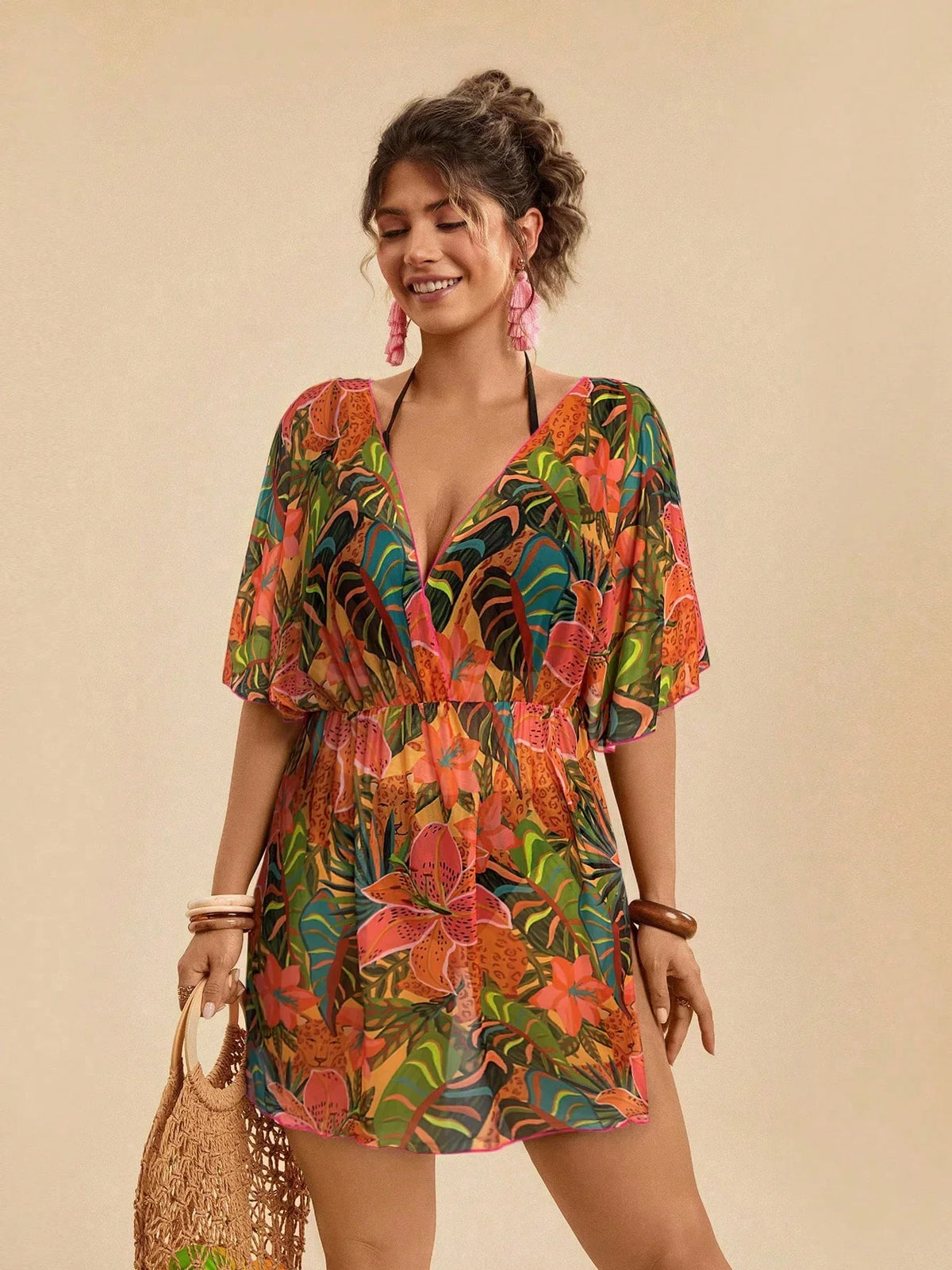 Saída de Praia Plus Size Cruzada Tie Back