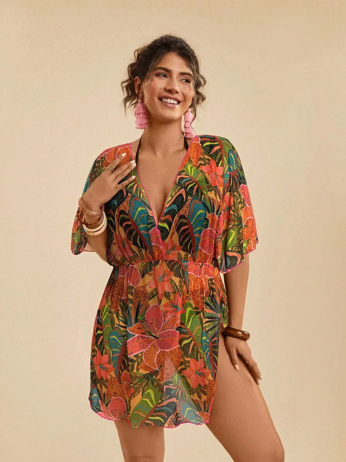 Saída de Praia Plus Size Cruzada Tie Back