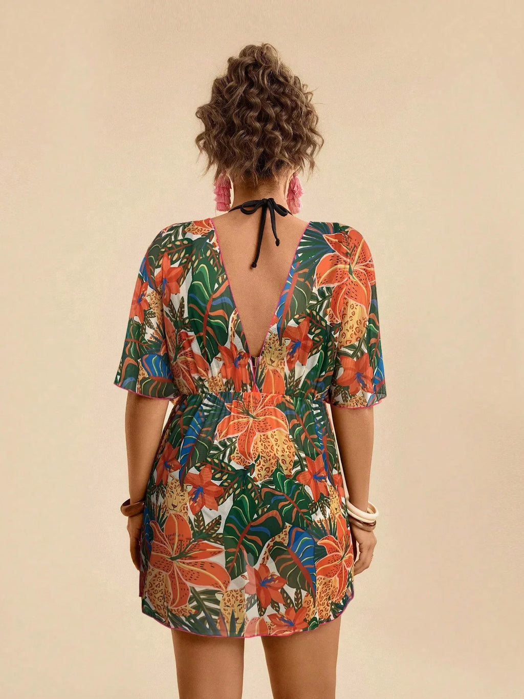 Saída de Praia Plus Size Cruzada Tie Back