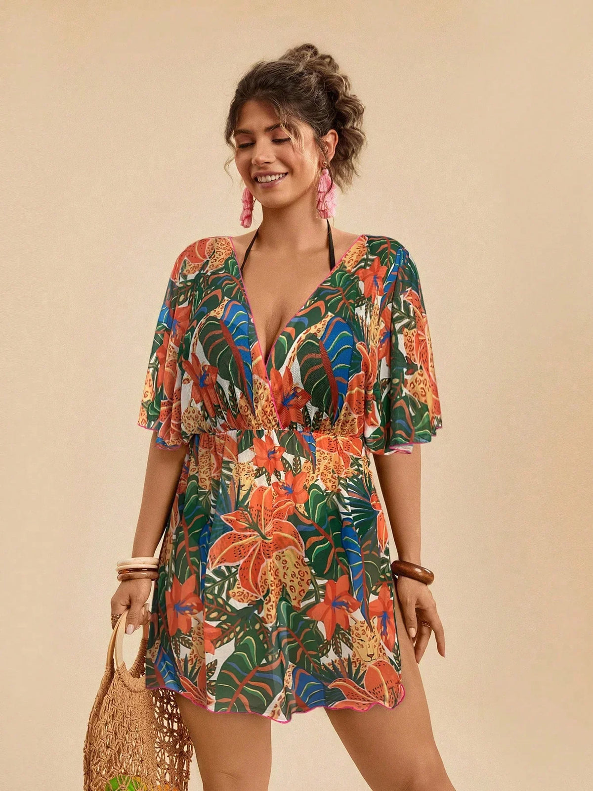 Saída de Praia Plus Size Cruzada Tie Back
